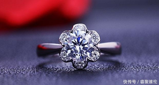 钻戒|婚戒大概什么价位?1万元能买什么钻戒?工薪阶层能买得起吗?