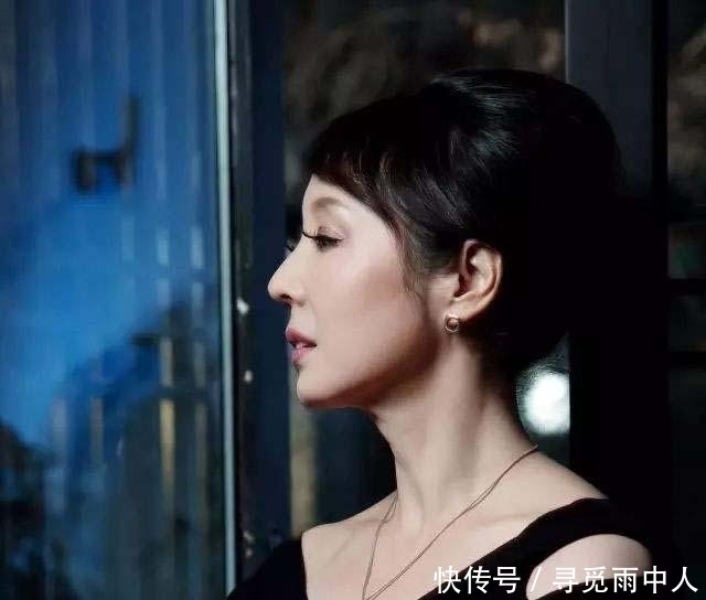 挚交|严歌苓:父亲婚内为我找继母,我非但不恨,还和他成为挚交