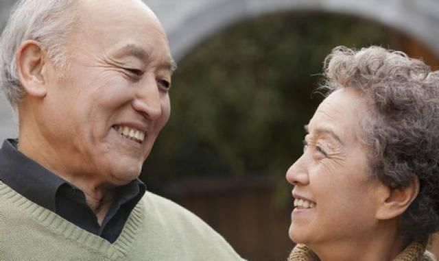 脾胃|排便时,粪便为何会“前硬后软”是身体出现了便秘吗