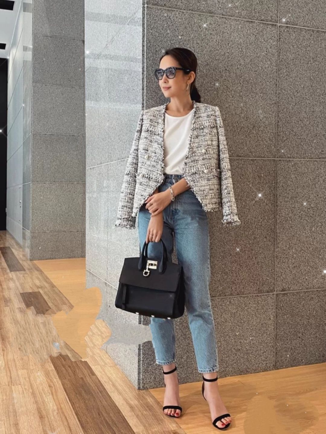 日系博主穿搭太圈粉,简约高级不失女人味,超适合50岁的女性