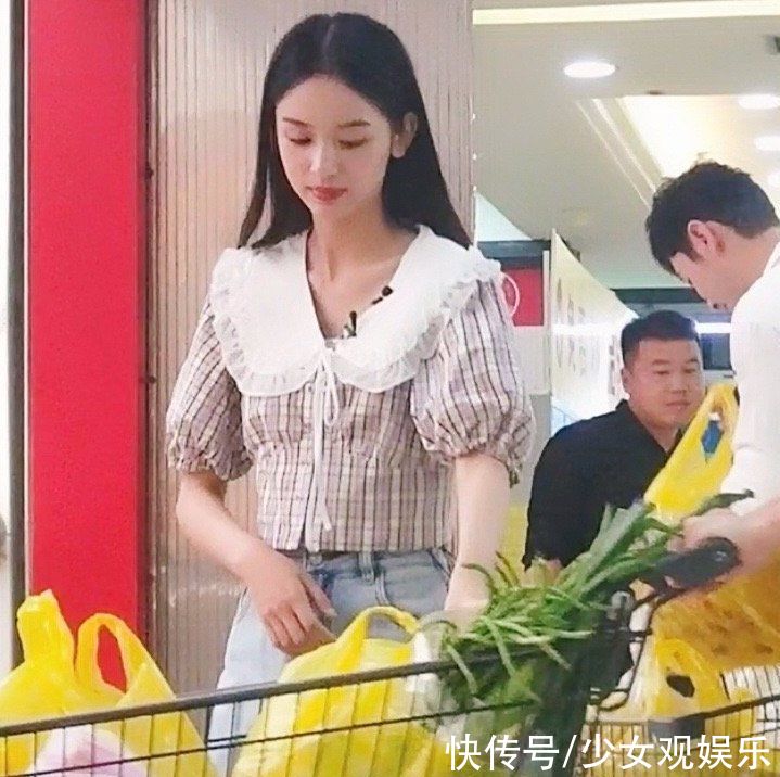 生圖美|網(wǎng)友圍觀中餐廳5嘉賓采購，相機(jī)下的周也又白又瘦，生圖美翻了