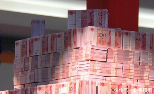 不就是个木头椅子吗 这张黄花梨的椅子凭什么能卖七千万!