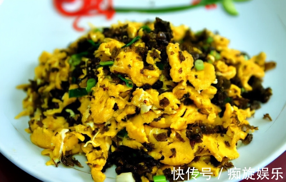 食物|冬天来了,女性常吃三种食物,滋养皮肤,排毒抗衰,显年轻!