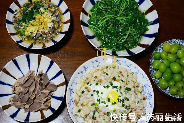 入伏了,晚餐4个菜中2个海鲜都是难得一见的,老公说你真会吃