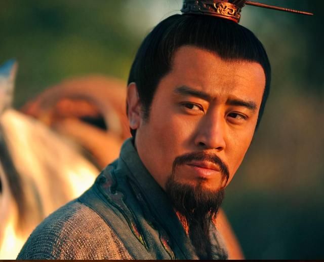 诚心|曹操诚心帮助刘备脱险，他为何恩将仇报密谋刺杀曹操?