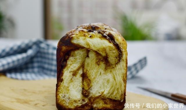 做面包时加1勺它,味道曼妙,出炉赶紧撕一块,比吐司好吃多了
