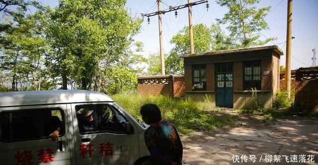 悬崖峭壁|6旬老人守护微波站11年海拔1300米，徒步13公里盘山路上山！