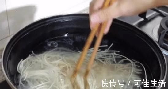 食用油|炒牛肉时，不要直接下锅炒，牢记几点技巧，肉滑嫩美味，还不粘锅