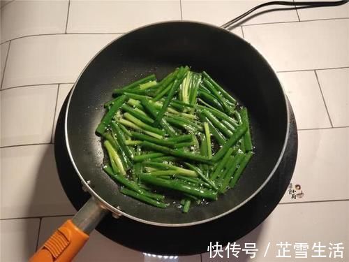 口感|葱油拌面原来这么简单,这么做口感筋道一点也不坨,一周也吃不够