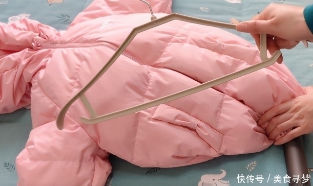 蓬松|水洗过的羽绒服羽绒总是成坨?学会一招,5分钟让羽绒服恢复蓬松