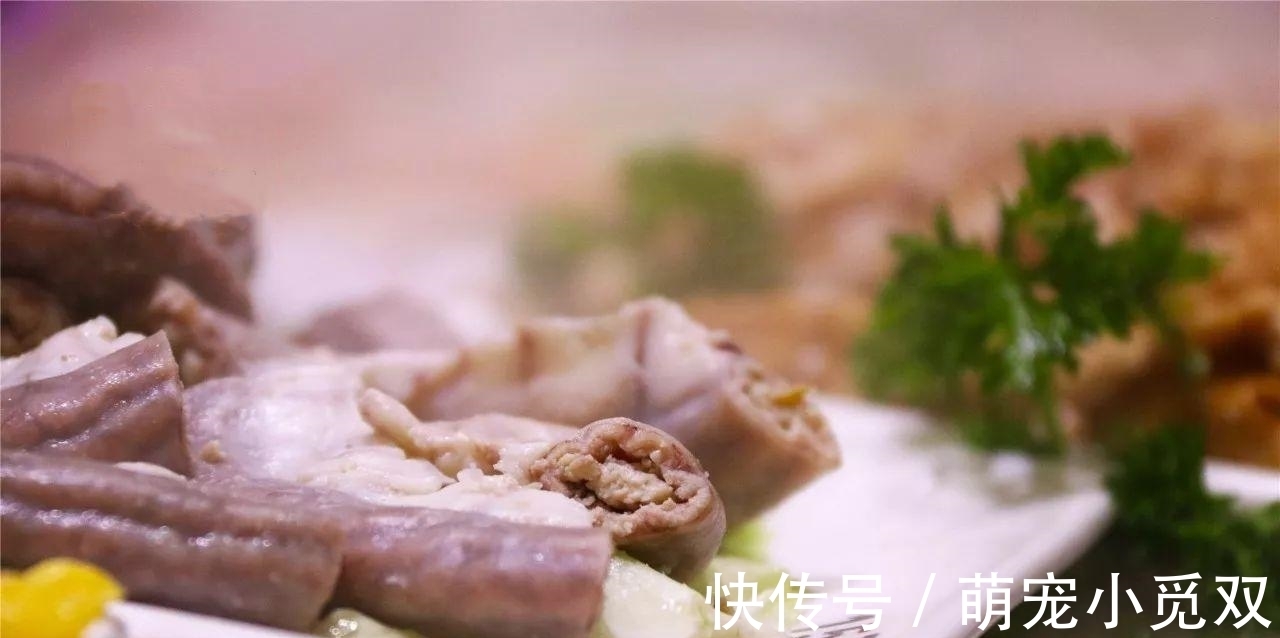 猪粉肠|牛身上不可多得的“宝贝”，肉贩子总会偷偷留下，懂行的才会吃