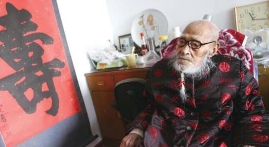 杨明运|他生于1897年,活了117岁,一生无儿无女,临终一语,让人感慨