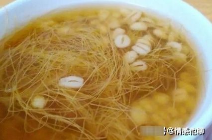 食物|怀孕期间，孕妈常吃3种食物，能排出胎毒，孩子出生后皮肤白