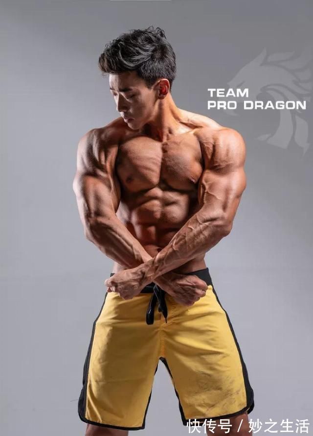 王浩洋|掉肌肉小毛睿变身龙战队成员，这个小伙够强