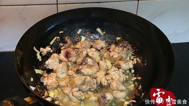 土豆别再炒丝了，像我这样烧，味道比鸡肉好！