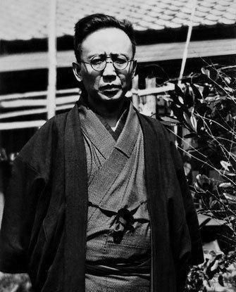 郭沫若@鲁迅说过:“远看一条狗,近看是郭沫若”吗?两人关系究竟如何?