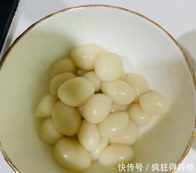 红糖冰汤圆,甜甜的很好吃!