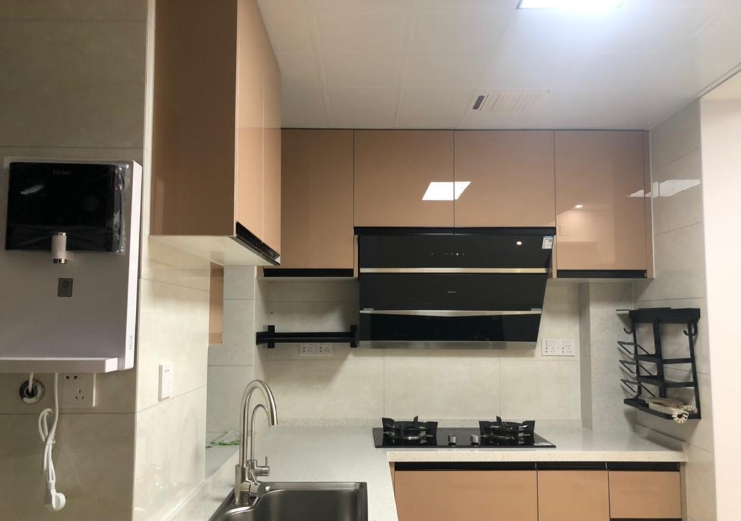 齐家栗子|厨房墙面上贴满了挂钩?太老土了,这四类收纳工具才更值得买