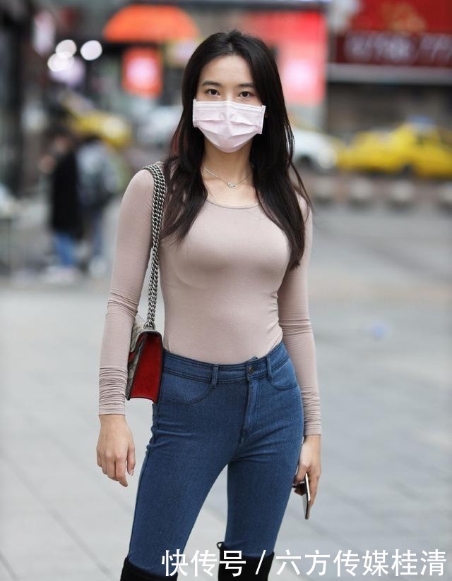 小姐姐|秋季如何保暖？小姐姐的教科书式穿搭，让你轻松拥有整个秋天