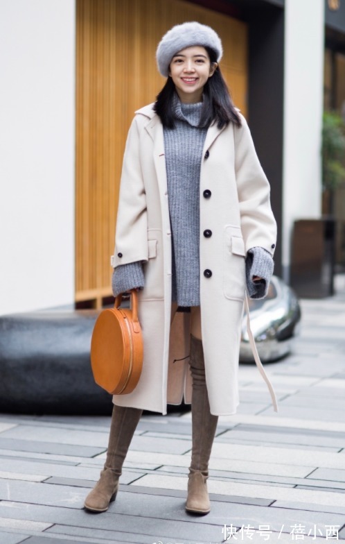 马丁靴|奔三奔四的女人,建议多穿大衣+“长筒靴”或“短靴”,时髦洋气
