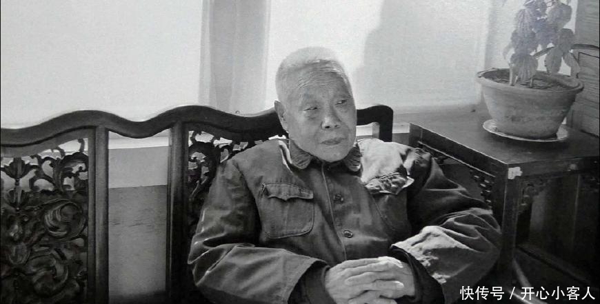 历史舞台|这个太监被净身后昏迷了三天，一觉醒来太监制度已退出了历史舞台