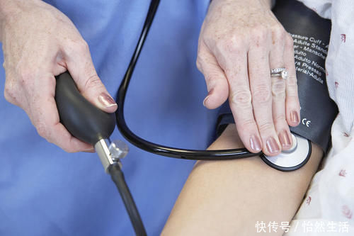 依据|高血压根据病情分为4级，教你从这5个方面来判断高血压的分级！