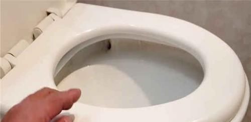 马桶垫|卫生间马桶垫不用买,一件旧毛衣就能做好几个,方法超简单,学学