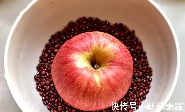 蒸糕|水果蒸糕太好吃了,不用一滴水,香甜蓬松又细腻,老人孩子都爱吃