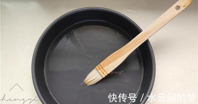 清香|8月吃鲜玉米正当时，打入2个鸡蛋，不炒不煮，蓬松暄软又清香