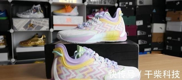 easter 这才是真正的国产之光!鞋面外底升级,连老外都忍不住狂吹的好鞋!