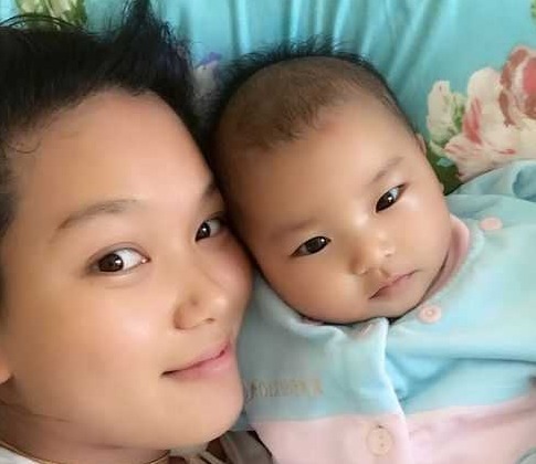 另一只手|8个月宝宝被水蒸蛋带走生命,所有宝妈应该注意