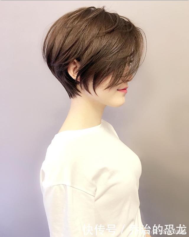 烫发|“最值得尝试”的女发,蓬松修颜很有层次感,大多数女性都喜欢