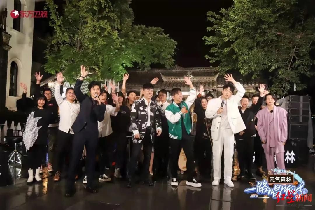 《一路唱响》今晚开播！李健、胡海泉、胡彦斌、颜人中从成都出发