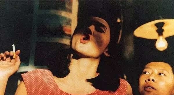 20部文学作品中经典的开场白,这里总会有你喜欢的。