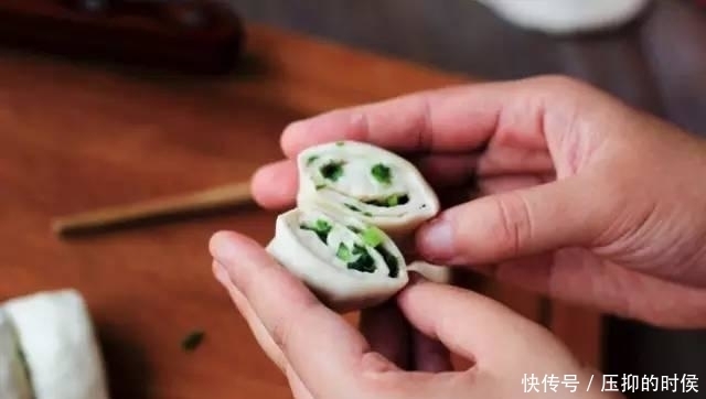 做法|手把手教你花卷的几种做法,让你换着花样吃,简单易学!
