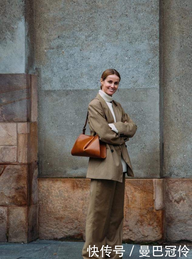高级|奔六的女人,穿衣不要太繁琐!秋冬学会这样搭,越简单越高级