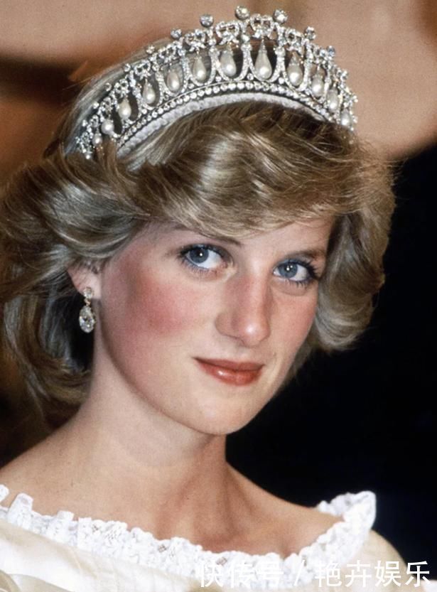 老照片见证戴安娜王妃佩戴过的那些精美珠宝,每件都很夺目