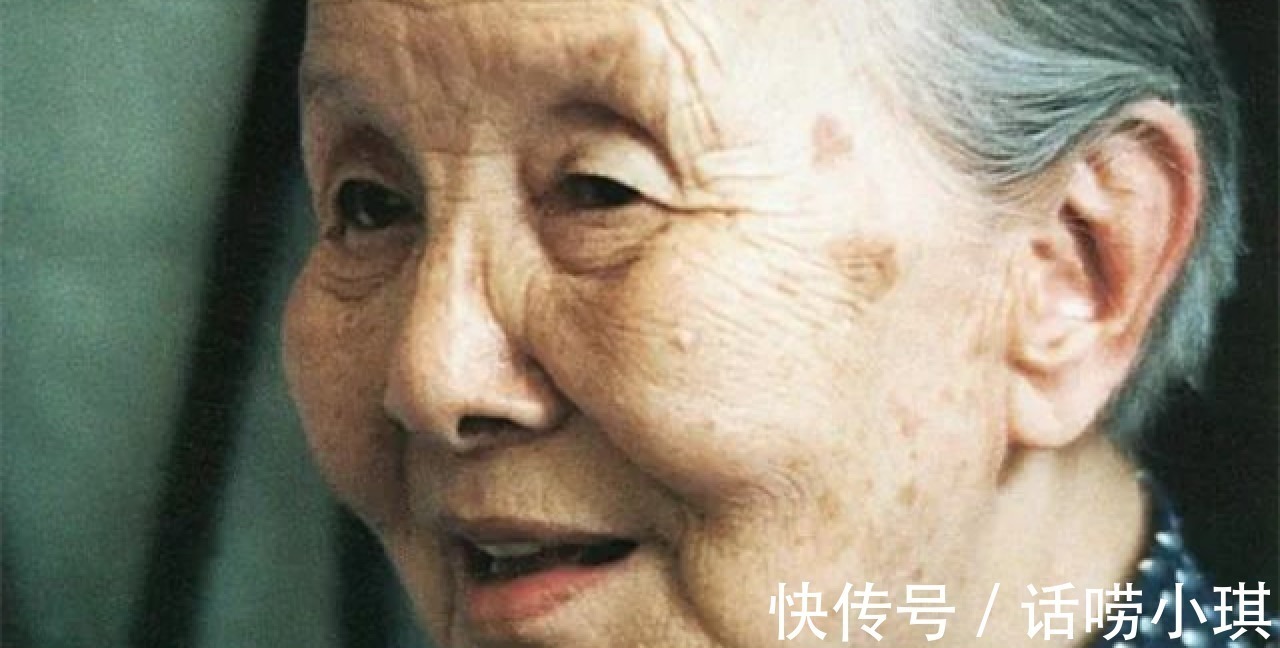 才女$林徽因暗讽,张爱玲鄙视,鲁迅看不惯:才女冰心为何“万人嫌”?