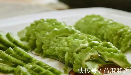 苦瓜|适合女性吃的3种食物,美容养颜、滋润肌肤,爱吃就赚了!