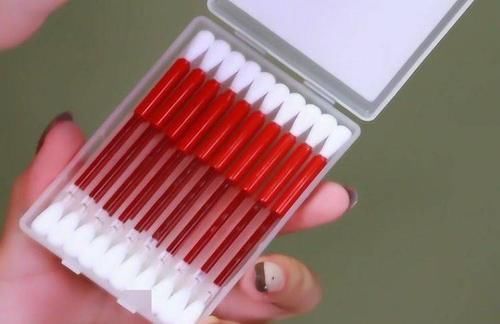 网红”棉签口红“，给了彩妆什么启示？