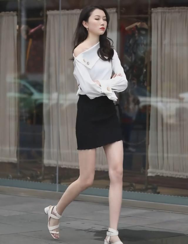 融为一体|比起高跟鞋,“片片鞋”几乎和地面融为一体,却更加舒服也显高