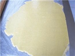 蛋黄酥饼干的家常做法，吃得停不下来！