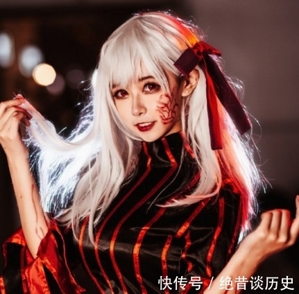 cos|黑樱旗袍漫展cos，这是什么神仙旗袍，网友：抬脚瞬间美炸了！