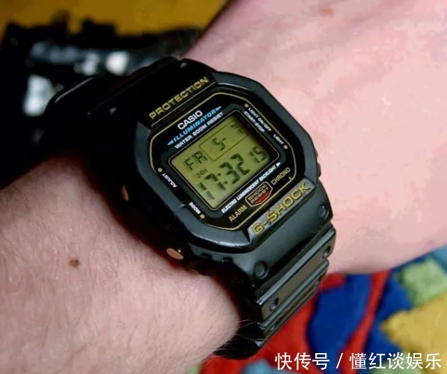 使用蓝宝石水晶玻璃的手表才是好手表?