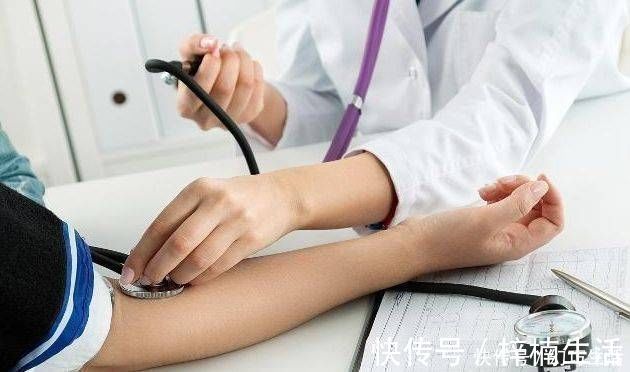 心脑血管|每天喝三两白酒的人,和滴酒不沾的人,哪一个人身体更健康?