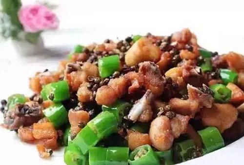  小炒|美食优选：椒香生态兔，萝卜樱子小豆腐，蟹味豆腐，荷塘小炒的做法