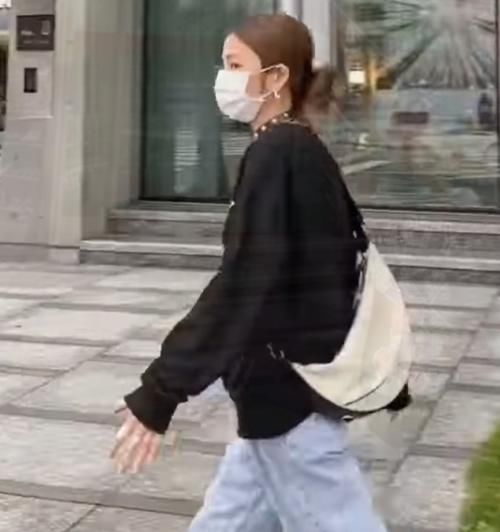 脸上有这5个特点的女人，千万别留披肩发，否则会让你老十岁