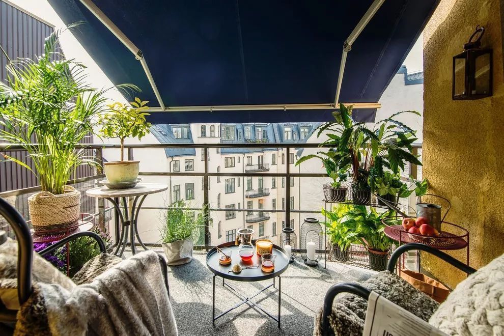 阳台|等有钱买房了,几万一平的阳台绝不晒衣服,打造诗和远方不留遗憾