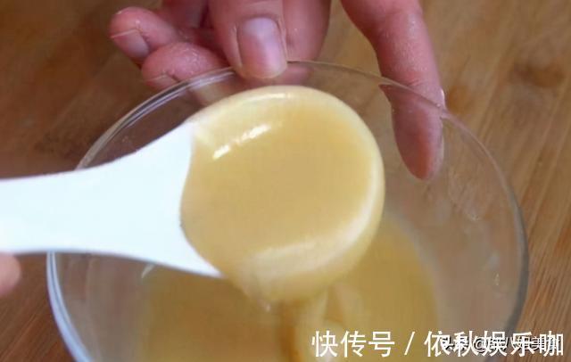 和面|烙饼怎么做才好吃?和面这一步做好,烙饼柔软又筋道,凉了都不硬