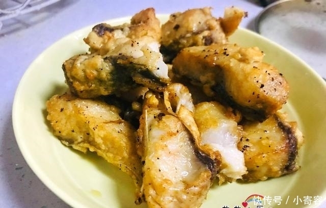 家常红烧鱼，炸出来酥脆，红烧起来不松散！